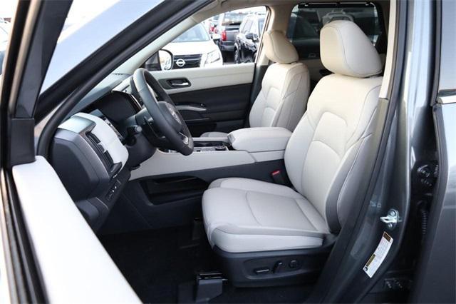 new 2025 Nissan Pathfinder car, priced at $37,315