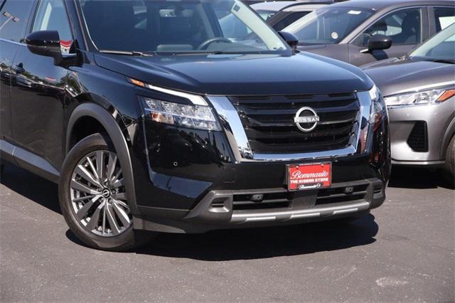 used 2024 Nissan Pathfinder car, priced at $39,999