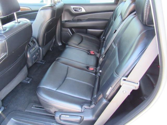 used 2019 Nissan Pathfinder car
