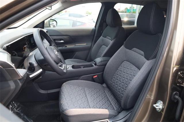 new 2025 Nissan Kicks car, priced at $26,315