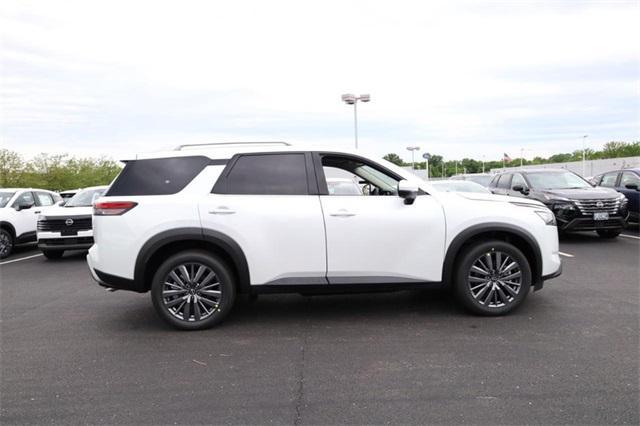 new 2025 Nissan Pathfinder car, priced at $42,920