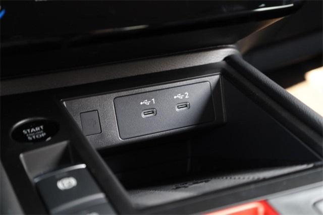 new 2025 Nissan Kicks car, priced at $28,215