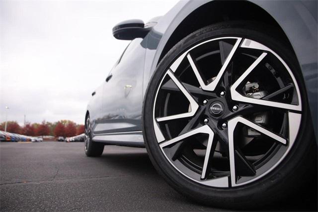 new 2025 Nissan Sentra car, priced at $27,080