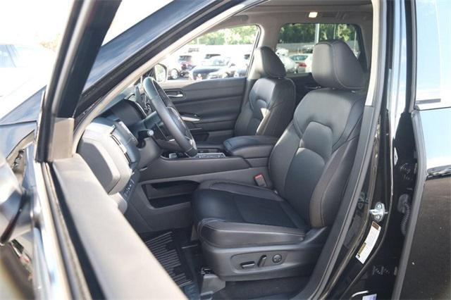 used 2024 Nissan Pathfinder car, priced at $38,995