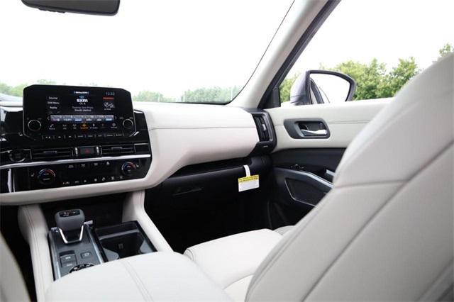 new 2025 Nissan Pathfinder car, priced at $41,155