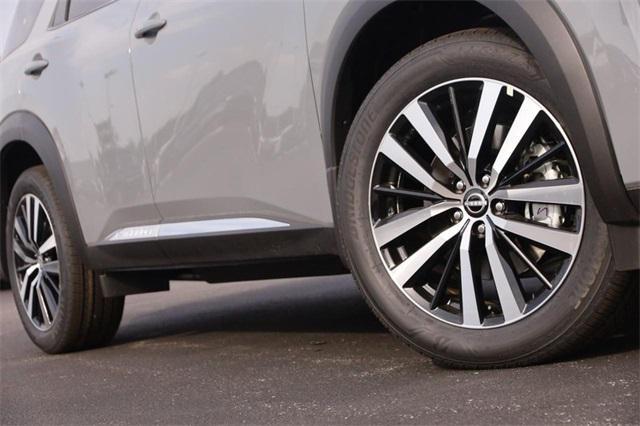 new 2025 Nissan Pathfinder car, priced at $49,035