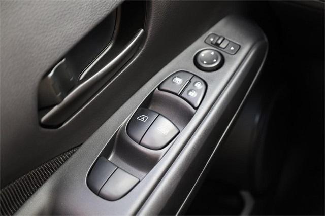 new 2025 Nissan Kicks car, priced at $21,660