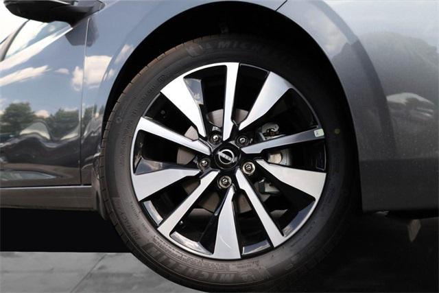 new 2025 Nissan Sentra car, priced at $26,215