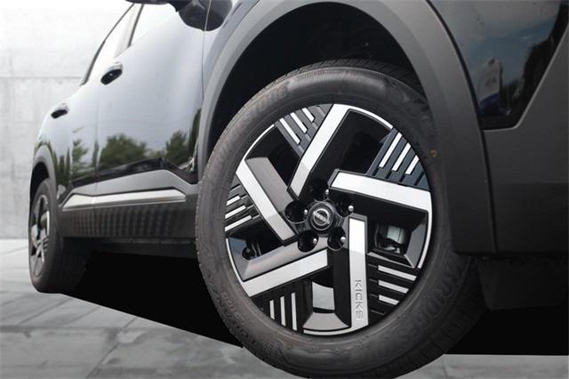 new 2025 Nissan Kicks car, priced at $22,735