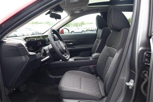 new 2025 Nissan Kicks car, priced at $26,660