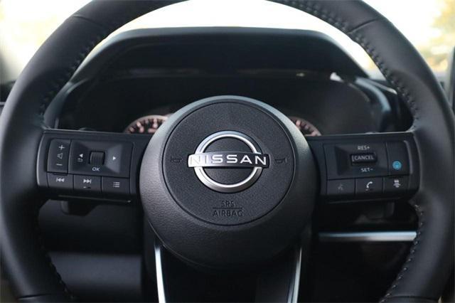 new 2025 Nissan Pathfinder car, priced at $34,880