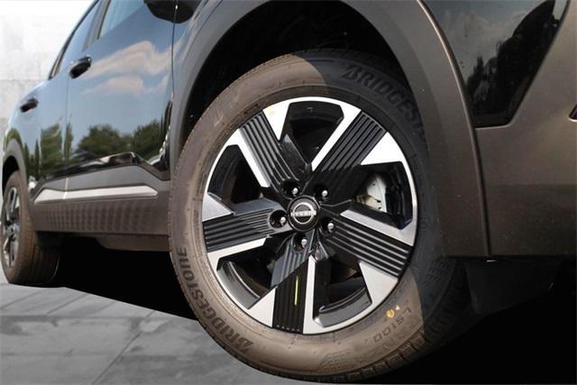 new 2025 Nissan Kicks car, priced at $25,780