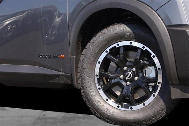 new 2025 Nissan Pathfinder car, priced at $40,675