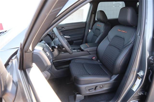 new 2025 Nissan Pathfinder car, priced at $40,675