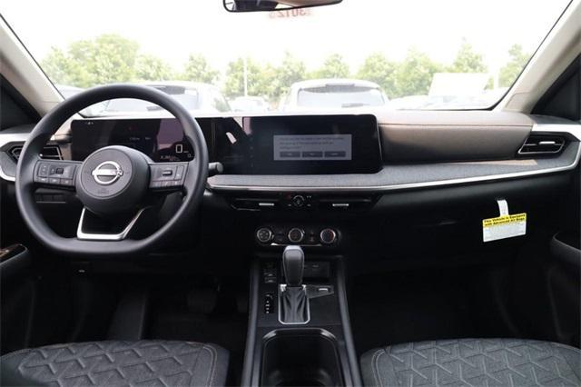 new 2025 Nissan Kicks car, priced at $27,115