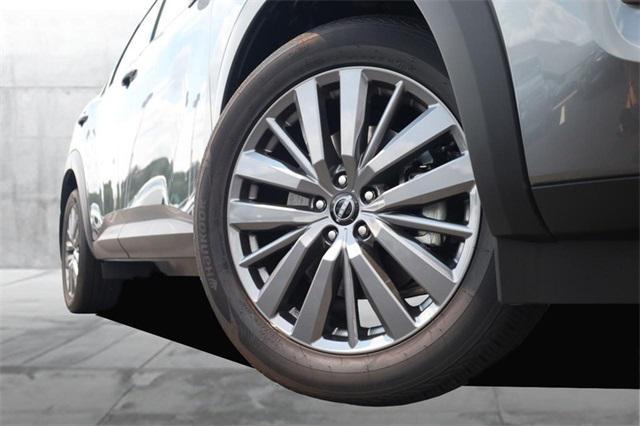 new 2025 Nissan Pathfinder car, priced at $45,600