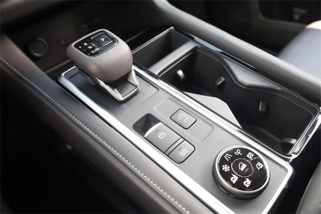 new 2025 Nissan Pathfinder car, priced at $45,600