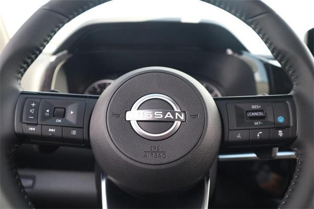 new 2025 Nissan Pathfinder car, priced at $45,600