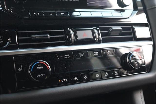 new 2025 Nissan Pathfinder car, priced at $45,600