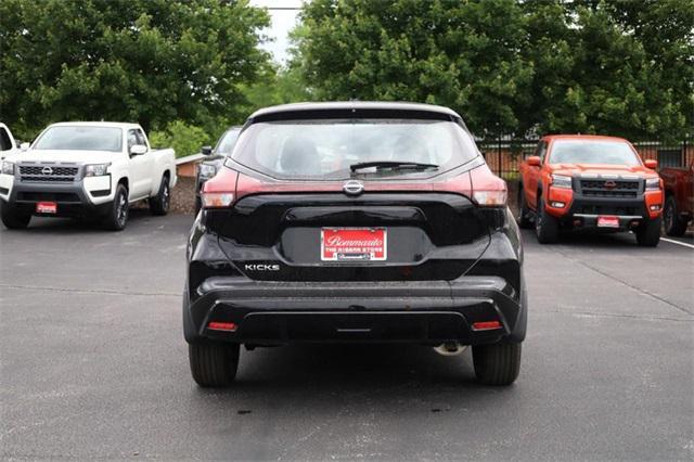 new 2025 Nissan Kicks car, priced at $22,960