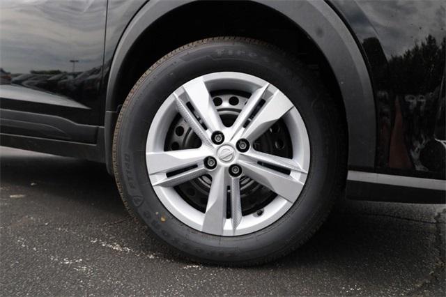 new 2025 Nissan Kicks car, priced at $22,960