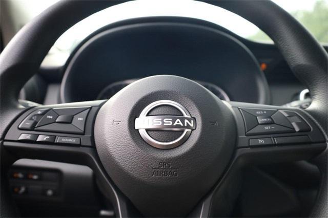 new 2025 Nissan Kicks car, priced at $21,660