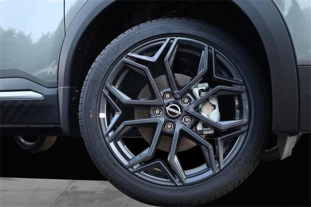 new 2025 Nissan Kicks car, priced at $23,900