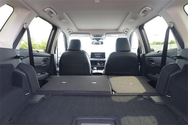 new 2025 Nissan Rogue car, priced at $38,625