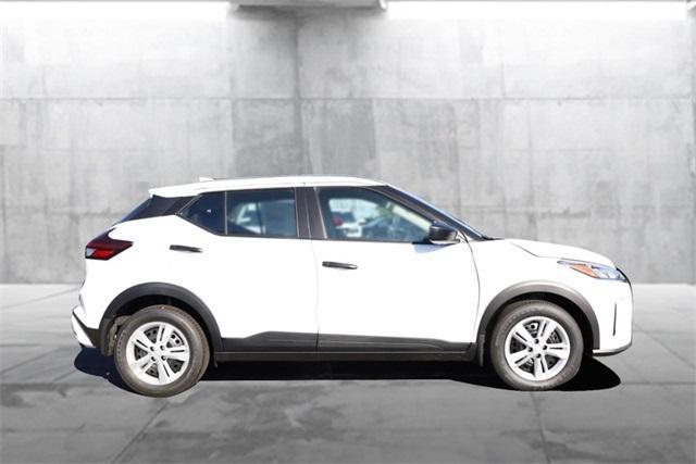 new 2025 Nissan Kicks car, priced at $21,750
