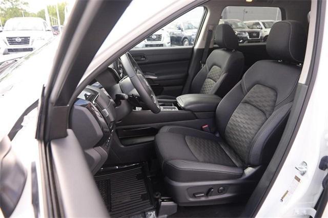 used 2024 Nissan Pathfinder car, priced at $35,999