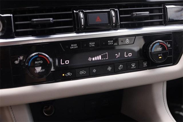 used 2023 Nissan Pathfinder car, priced at $36,999
