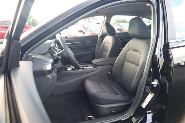new 2025 Nissan Altima car, priced at $27,510