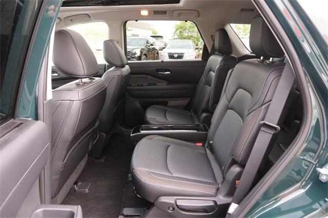 used 2024 Nissan Pathfinder car, priced at $41,997