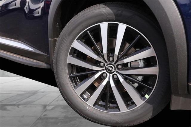 new 2025 Nissan Pathfinder car, priced at $52,180