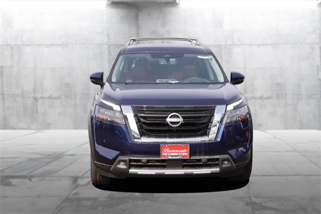 new 2025 Nissan Pathfinder car, priced at $52,180