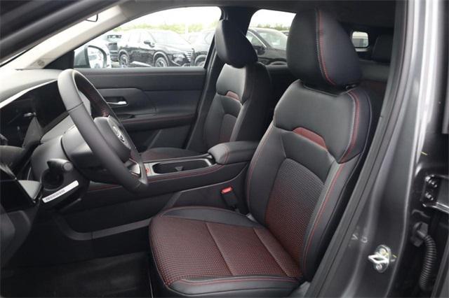 new 2025 Nissan Kicks car, priced at $27,785