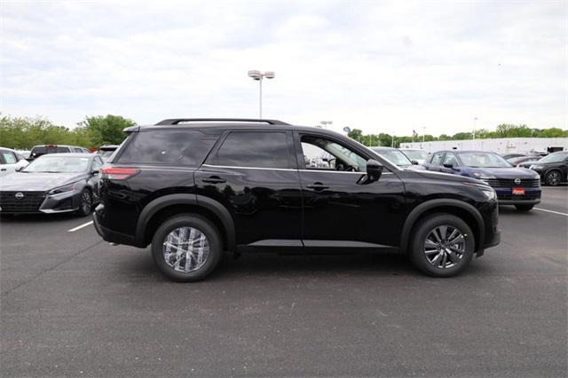 new 2025 Nissan Pathfinder car, priced at $37,280