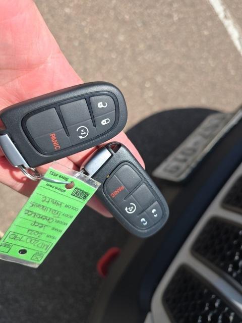used 2021 Jeep Cherokee car, priced at $23,322