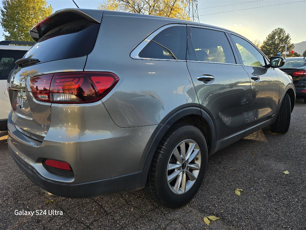 used 2019 Kia Sorento car, priced at $11,205