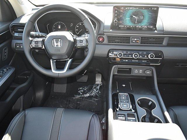 new 2025 Honda Pilot car, priced at $54,200