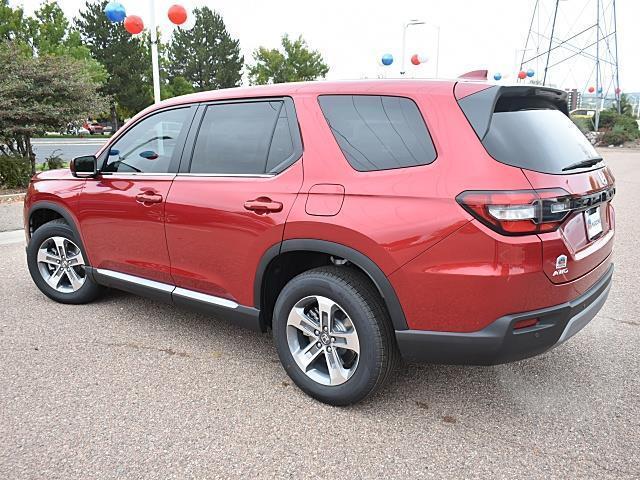 new 2025 Honda Pilot car, priced at $47,550