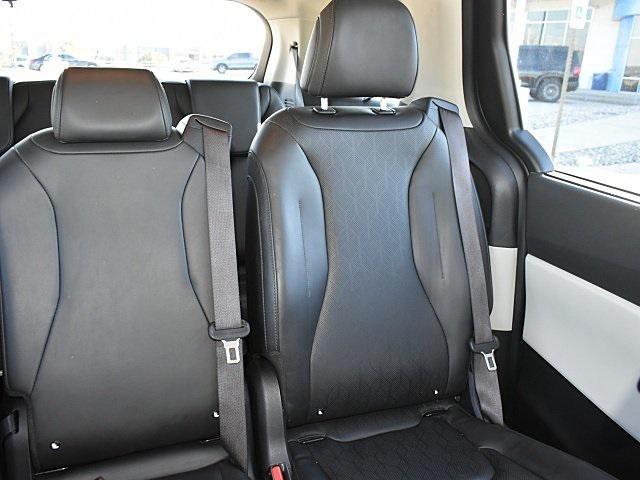 used 2022 Kia Carnival car, priced at $33,011