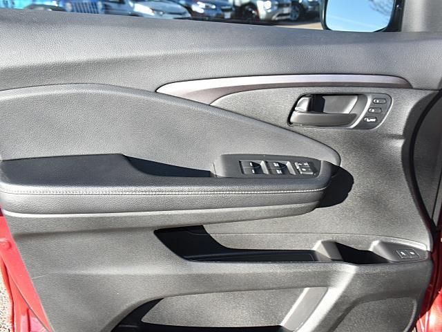 used 2022 Honda Passport car, priced at $30,713