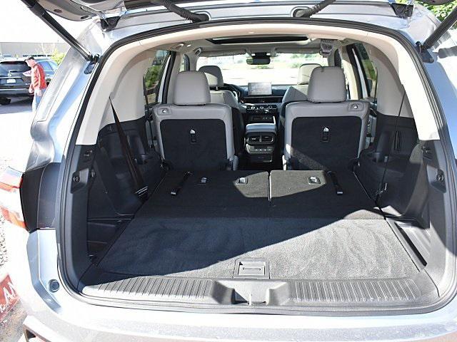 used 2025 Honda Pilot car, priced at $47,805