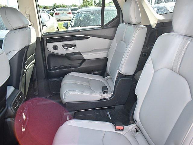 used 2025 Honda Pilot car, priced at $47,805