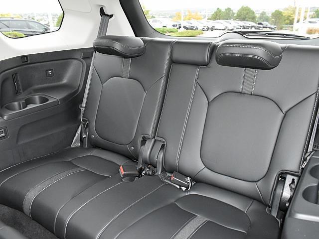 used 2025 Honda Pilot car, priced at $40,966