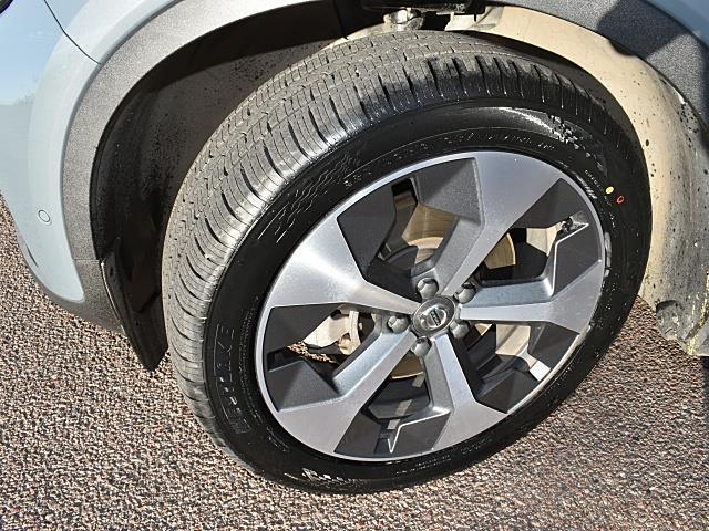 used 2023 Volvo XC40 car, priced at $31,501