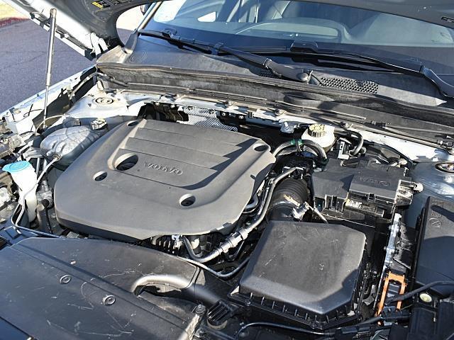 used 2023 Volvo XC40 car, priced at $31,501