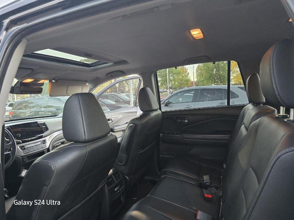 used 2021 Honda Pilot car, priced at $29,741