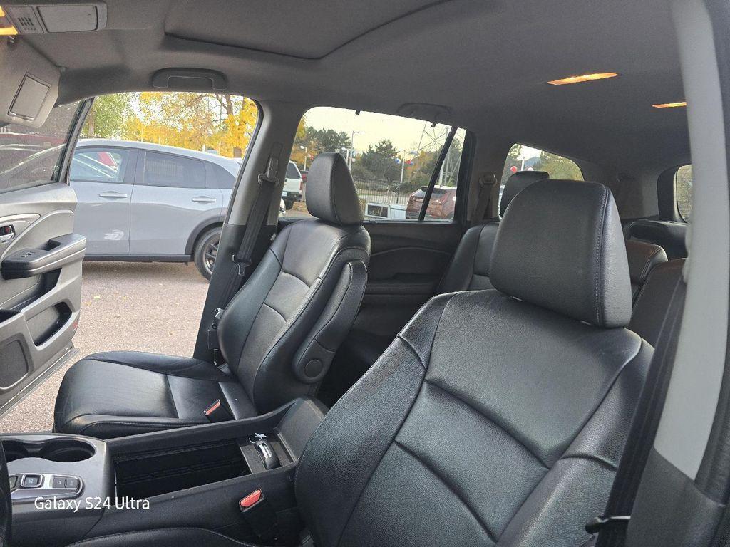 used 2021 Honda Pilot car, priced at $29,741